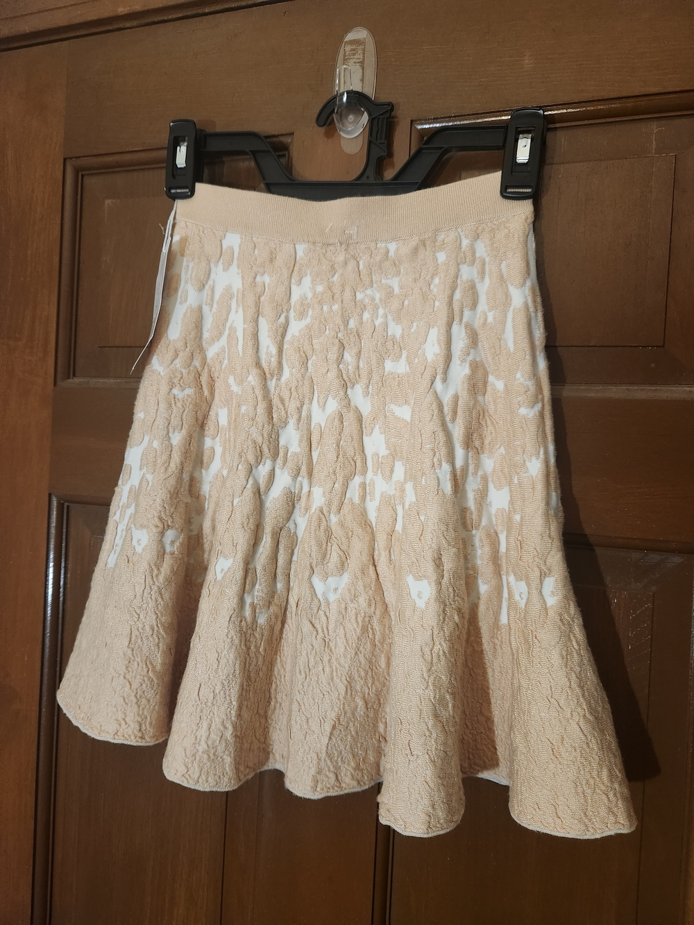 Lucy Paris Apricot Textured Floral Fit & Flare Skirt XS NWT - Picture 2 of 11